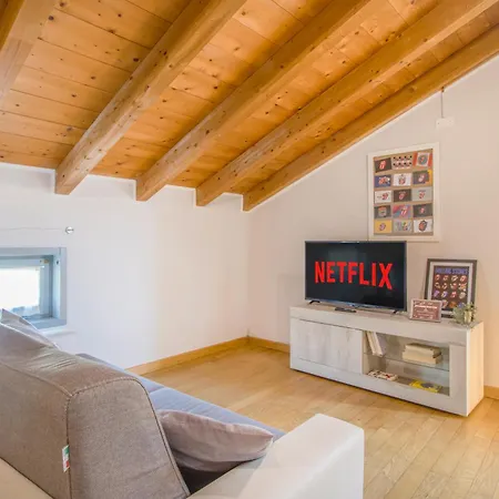 Apartament Stazione 200m - Wifi - Aria Condizionata - Smart Tv