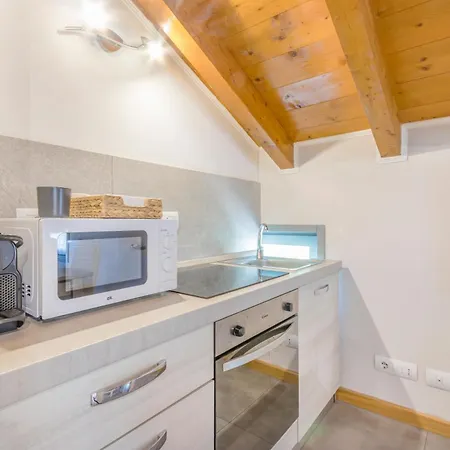 Stazione 200m - Wifi - Aria Condizionata - Smart Tv *