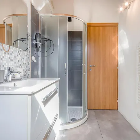 Apartament Stazione 200m - Wifi - Aria Condizionata - Smart Tv *