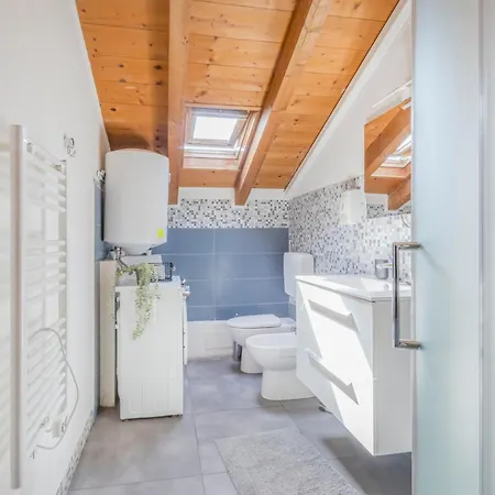 Stazione 200m - Wifi - Aria Condizionata - Smart Tv